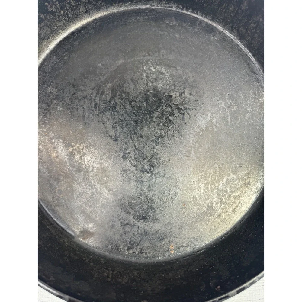 Vintage Miami‎ Cast Iron Skillet No. 9 Smooth Bottom Cookware Restored